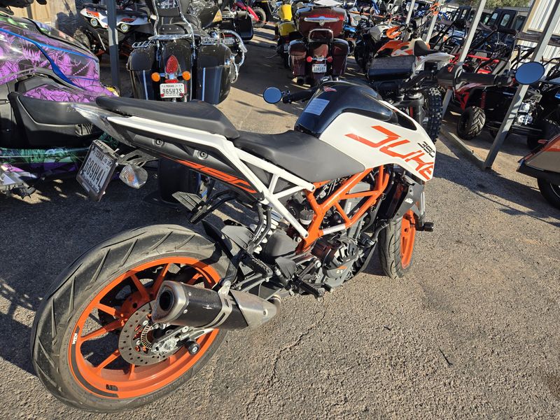USED 2019 KTM DUKE 390 Image 5