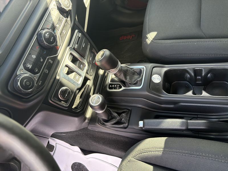 Used 2021 Jeep Wrangler Sport SImage 18