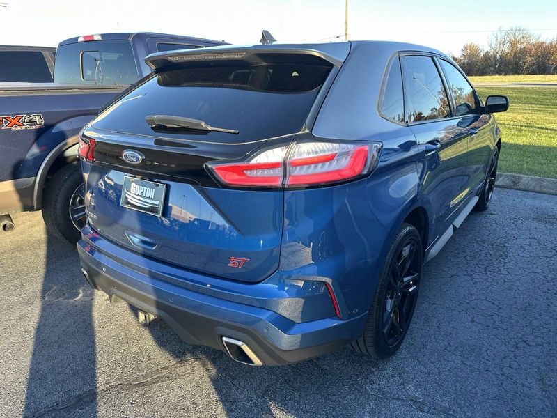 2020 Ford Edge STImage 7