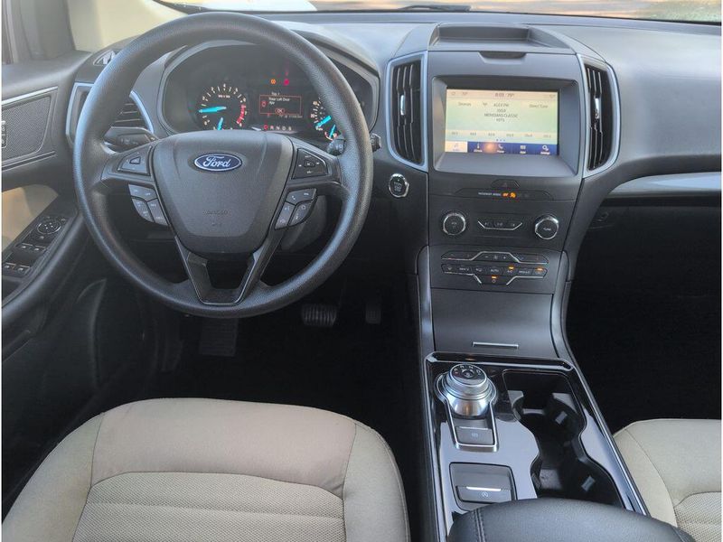 Used 2020 Ford Edge SEImage 32