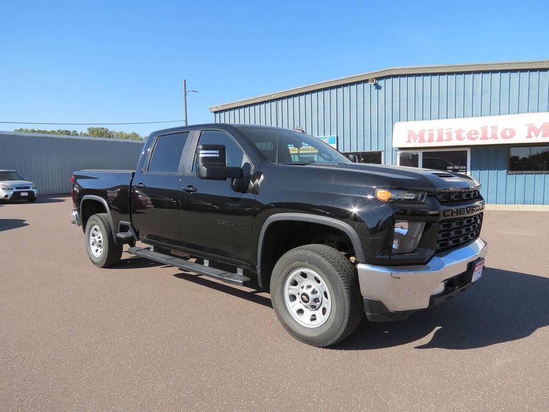 Used 2022 Chevrolet Silverado 2500HD LT 4x4 4dr Crew Cab SBImage 2