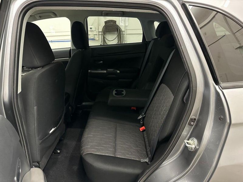 2020 Mitsubishi Outlander Sport 2.0 SEImage 23