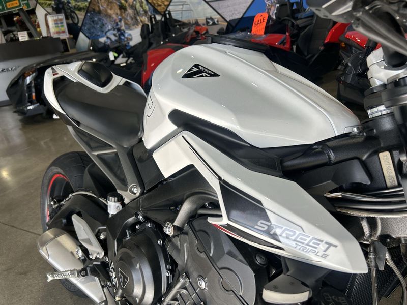 Used 2024 Triumph STREET TRIPLE 675 R Image 24