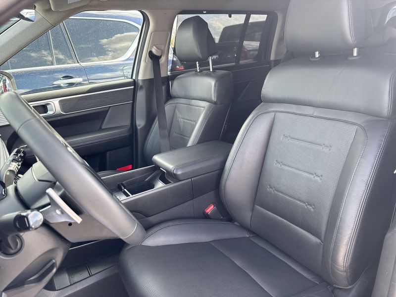 Used 2024 Hyundai Santa Fe LimitedImage 33