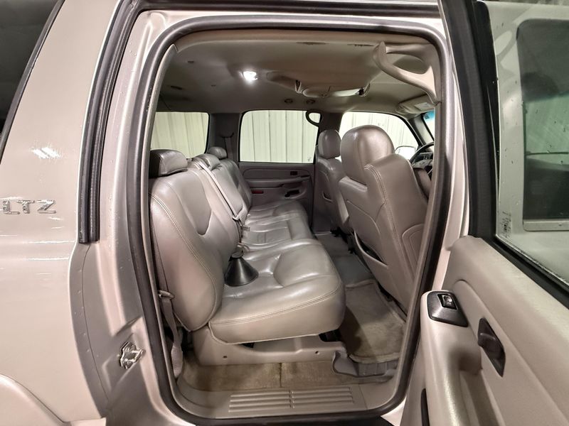 Used 2004 Chevrolet Suburban 1500 Z71Image 8