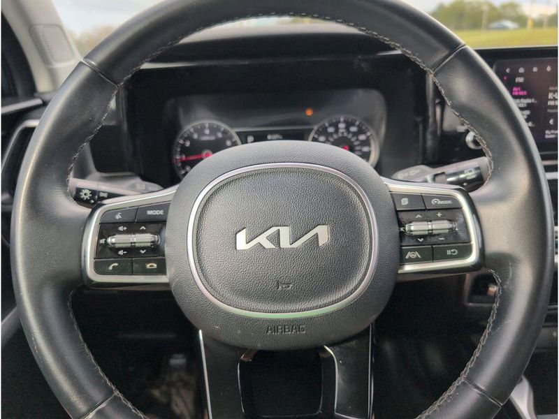 Used 2023 Kia Sorento SImage 23