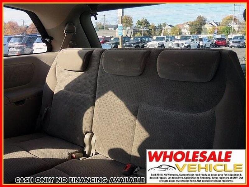 2008 Toyota Sienna CEImage 9