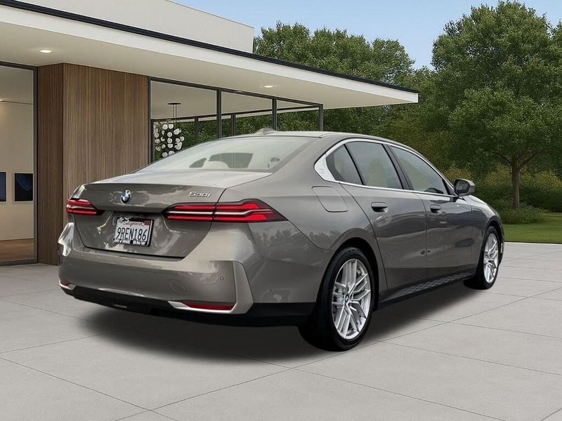 Used 2025 BMW 5 Series 530iImage 8