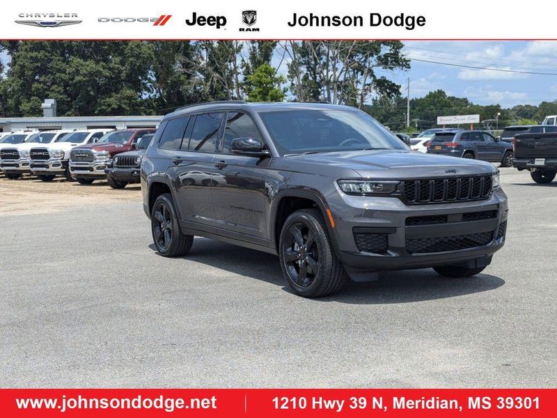 2024 Jeep Grand Cherokee L Altitude X 4x4Image 1