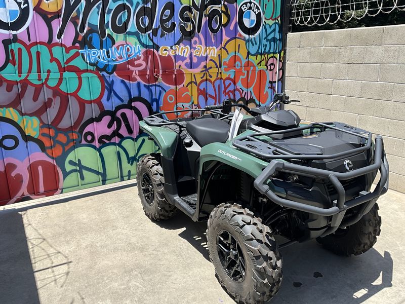 2024 Can-Am OUTLANDER PRO HD5Image 2