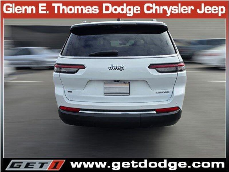 2022 Jeep Grand Cherokee Limited photo 6