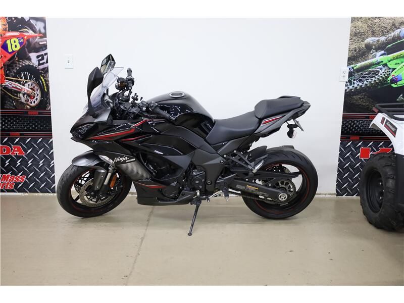 Used 2022 Kawasaki NINJA 1000SX Image 4