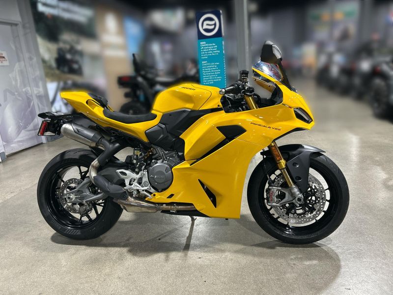 New 2026 Ducati PANIGALE V2 S Image 11