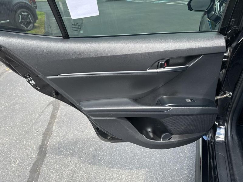 Used 2019 Toyota Camry LImage 21
