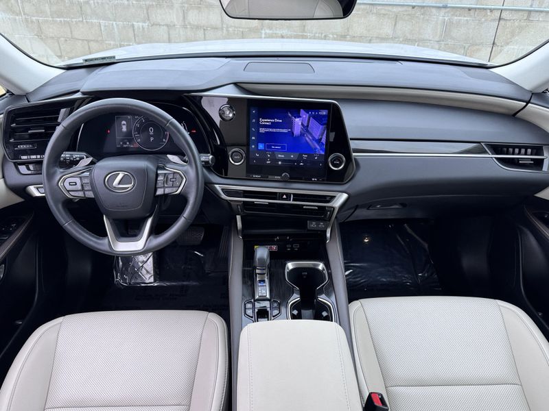 2023 Lexus RX 350Image 30