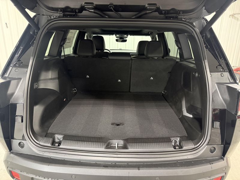 New 2026 Jeep Cherokee Limited 4x4Image 5