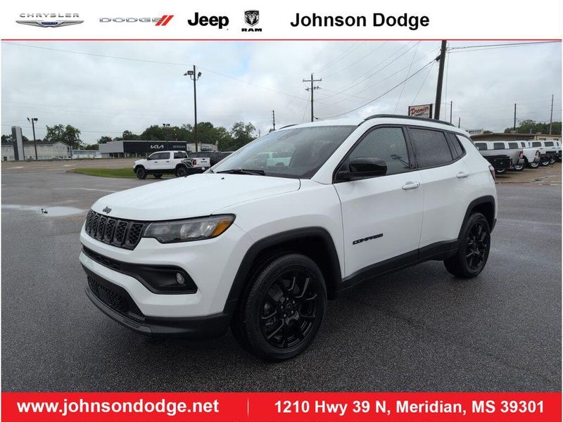 2025 Jeep Compass Latitude 4x4Image 1