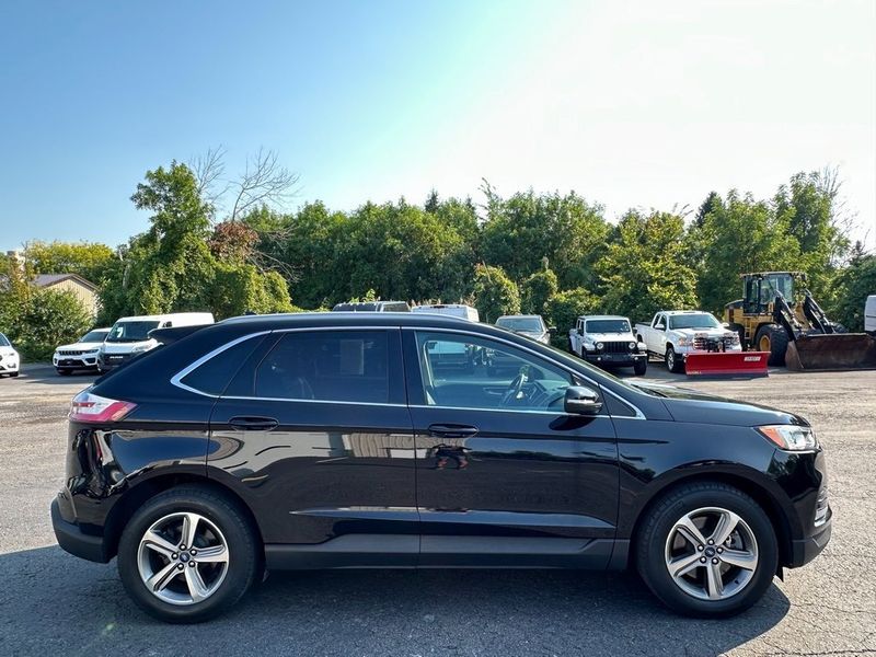 2020 Ford Edge SELImage 12