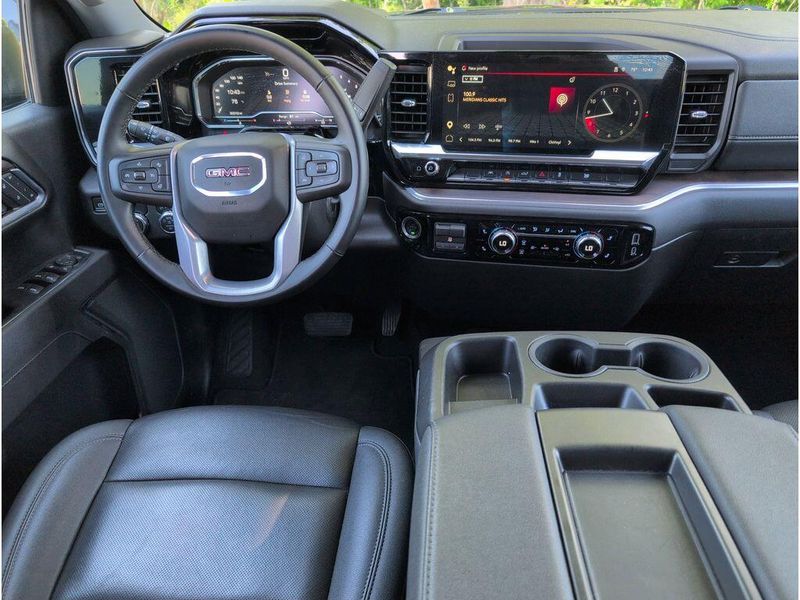 Used 2025 GMC Sierra 1500 SLTImage 34