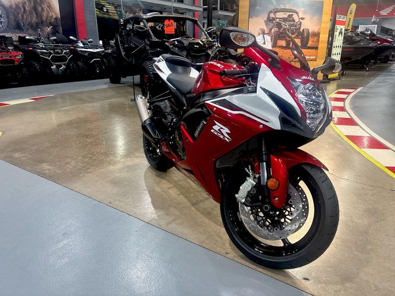 New 2027 Suzuki GSX-R600 Image 12