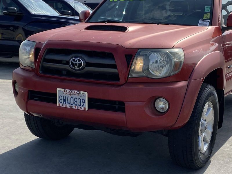 2010 Toyota Tacoma PreRunnerImage 9