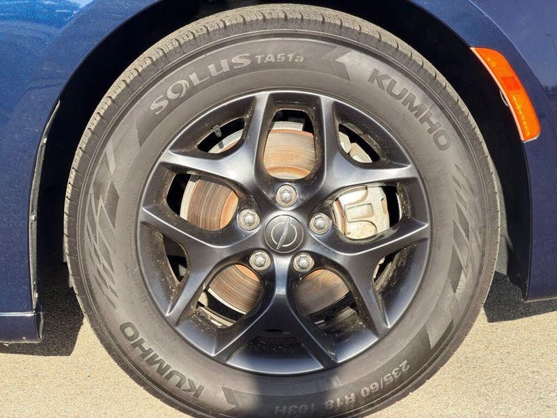 Used 2019 Chrysler Pacifica Touring PlusImage 10