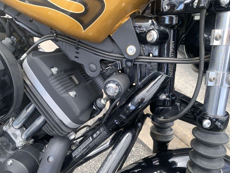 Used 2016 Harley-Davidson Sportster Iron 883 Image 27