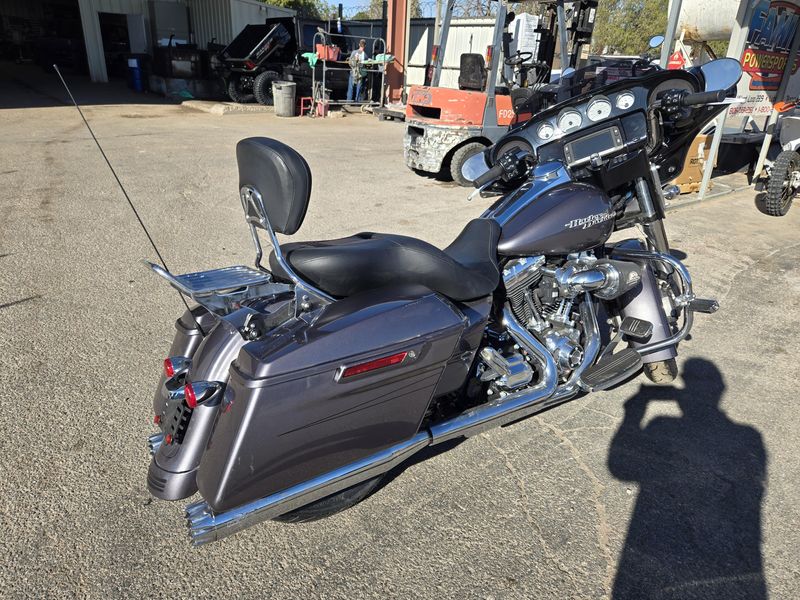 USED 2014 HARLEY STREET GLIDE SPECIAL Image 3