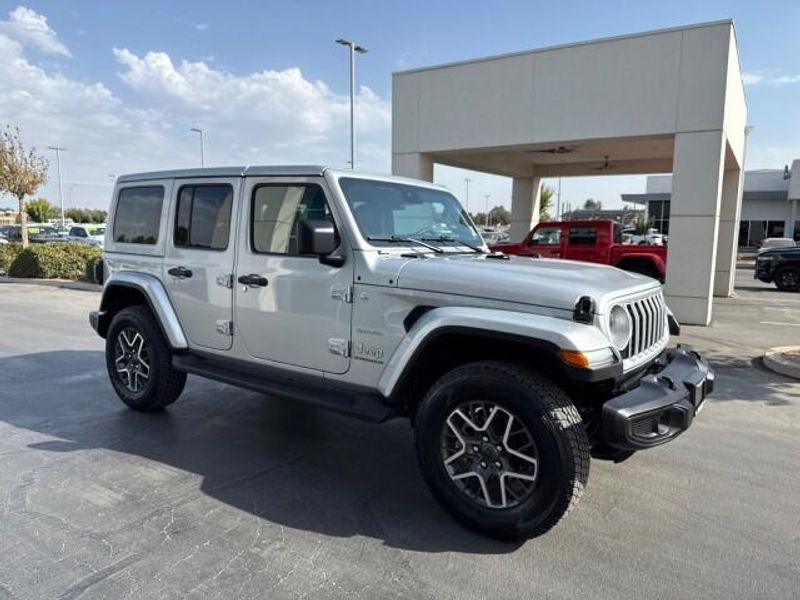 2024 Jeep Wrangler Sahara photo 2