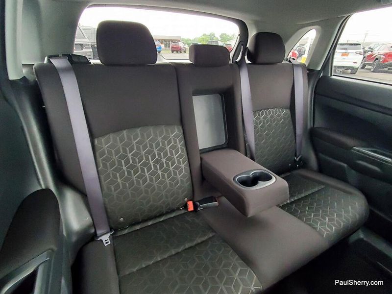 Used 2025 Mitsubishi Outlander Sport SE
