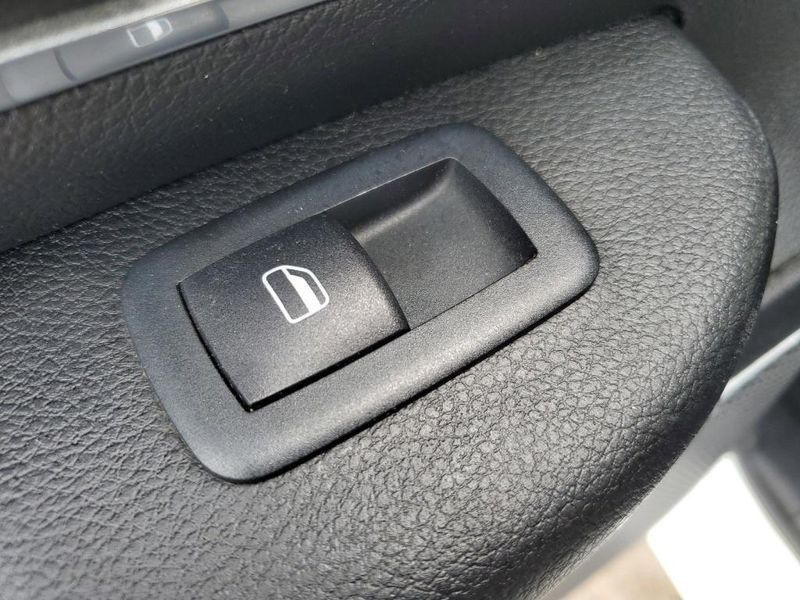 2020 RAM 1500 Laramie in a Bright White Clear Coat exterior color and Blackinterior. Johnson Dodge 601-693-6343 pixelmotiondemo.com 