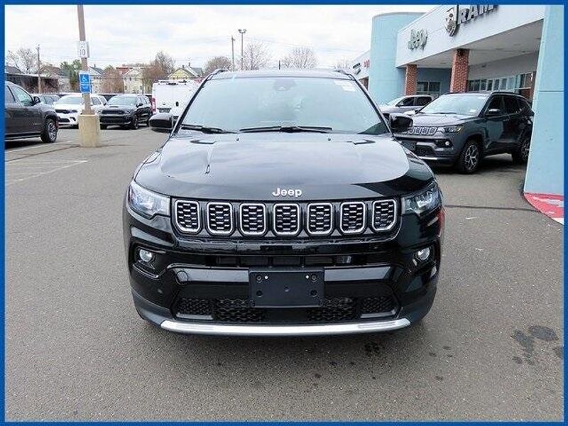 New 2025 Jeep Compass LimitedImage 3