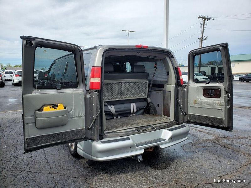 2011 Chevrolet Express 1500 Image 5