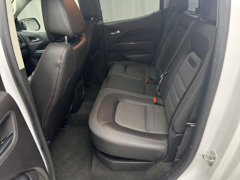 Used 2017 GMC Canyon 4WD SLEImage 12