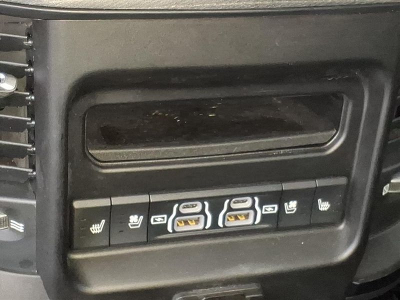 Used 2023 RAM 1500 LimitedImage 14