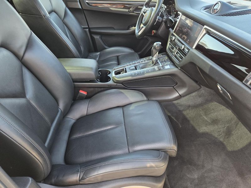 Used 2021 Porsche Macan AWD