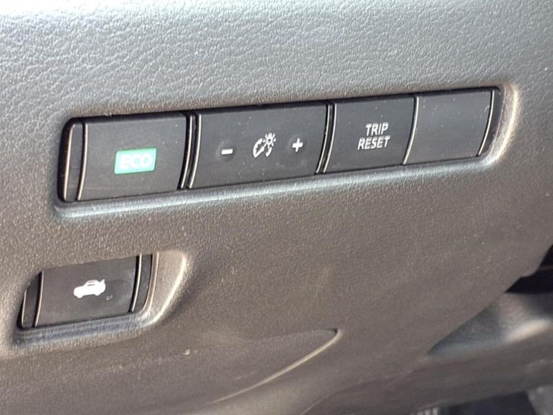 2022 Nissan Sentra SV photo 20