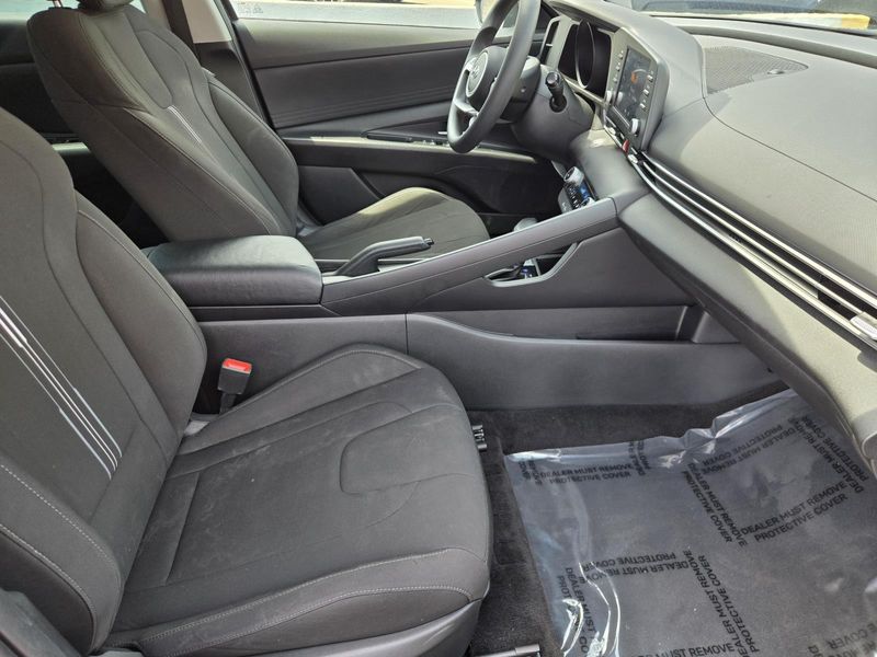 Used 2022 Hyundai Elantra SEL IVT