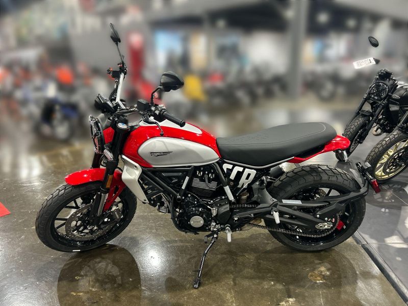 New 2025 Ducati SCRAMBLER 800 ICON Image 12