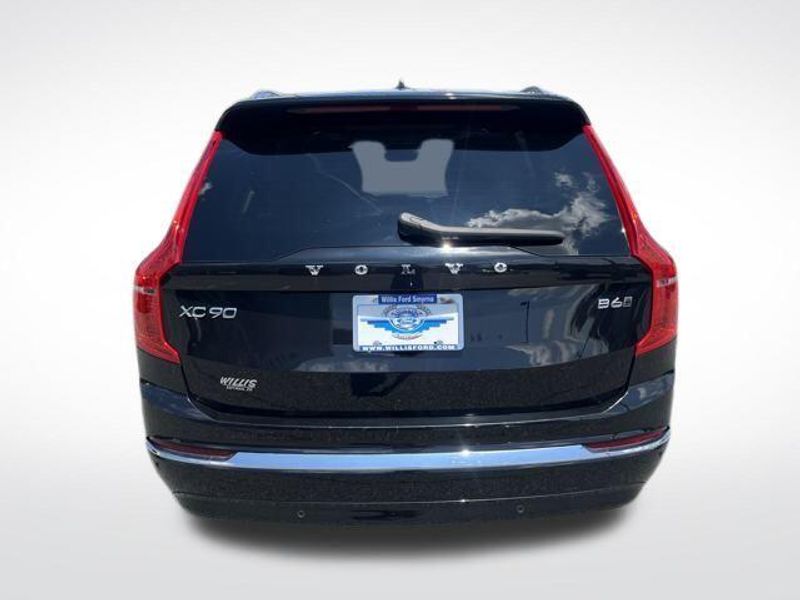 2024 Volvo XC90 B6 Plus Bright Theme