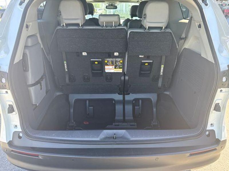 Used 2023 Toyota Sienna XLEImage 22
