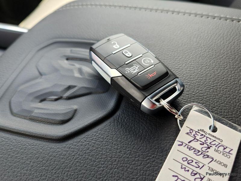 New 2026 RAM 1500 Laramie Crew Cab 4x4 5'7' Box