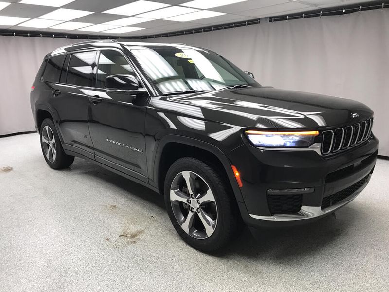 Used 2023 Jeep Grand Cherokee L LimitedImage 18