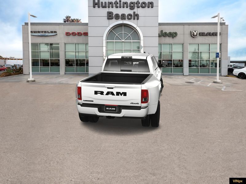 2025 RAM 3500 Laramie Mega Cab 4x4 DullayImage 14