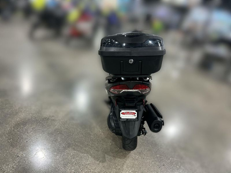 Used 2025 Suzuki BURGMAN 400 Image 14