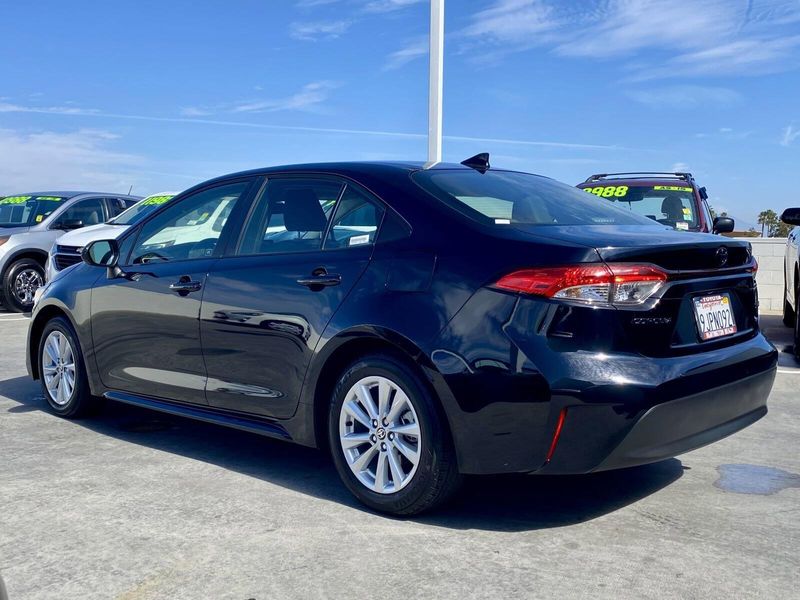 2024 Toyota Corolla LEImage 6