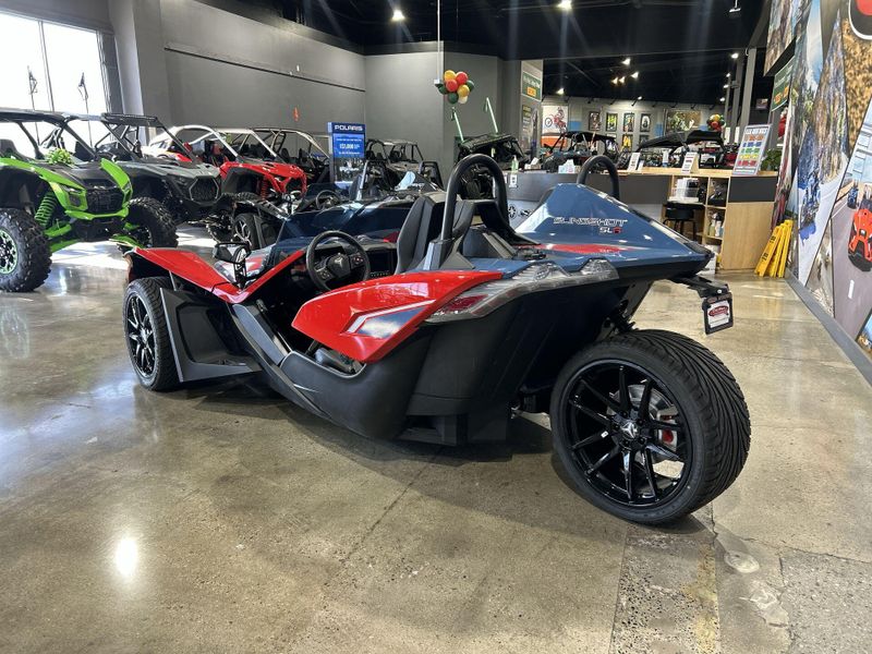 New 2025 Polaris SLINGSHOT SLR AUTODRIVE Image 14