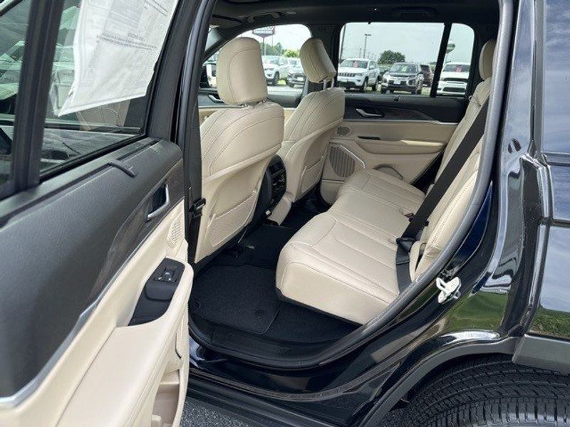 2023 Jeep Grand Cherokee 4xeImage 24