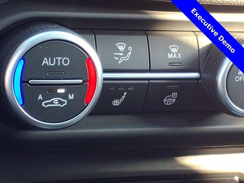 New 2025 Alfa Romeo Giulia RwdImage 23