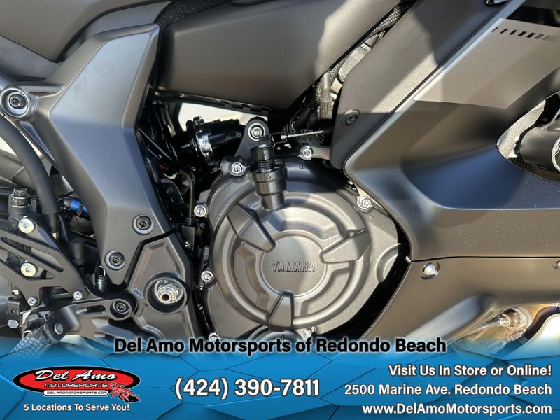 2025 Yamaha YZF-R7 Image 15